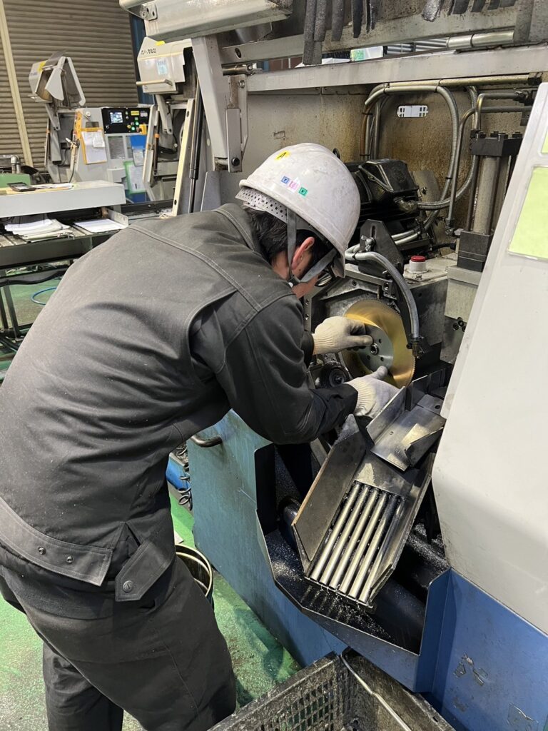 ムラカミ鋼管有限会社 社内勉強会の様子